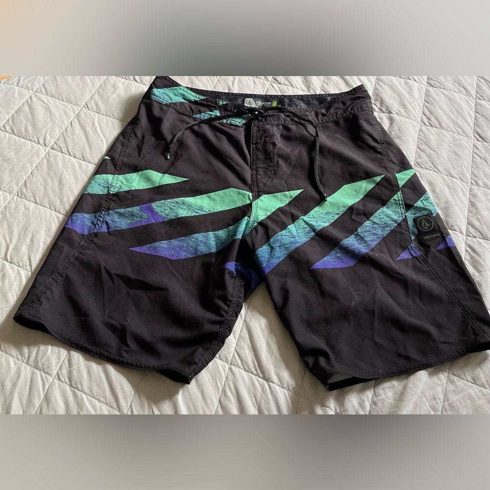 Volcom Mod-Tech Board Shorts Swim Trunks - image 1
